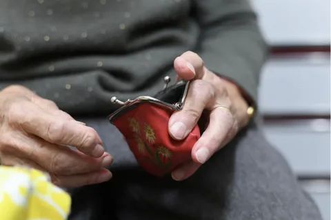 Указ приняли без шума: пенсионный стаж для тех, кто работал с 1991 по 2022 годы, будут считать по-новому