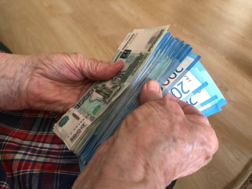  100        