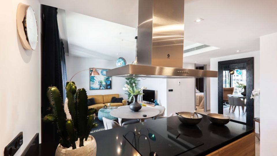 Этот продукт отмоет вытяжку лучше любой «химии»: жир и нагар растворятся сразу