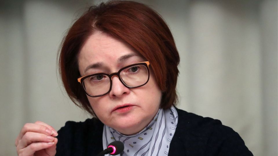 Кредит под 43%: как банки игнорируют снижение ключевой ставки ЦБ