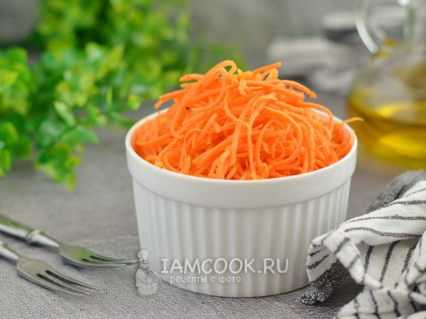 Салаты, вдохновленные бабушкиными рецептами: как морковь превращается в кулинарное искусство