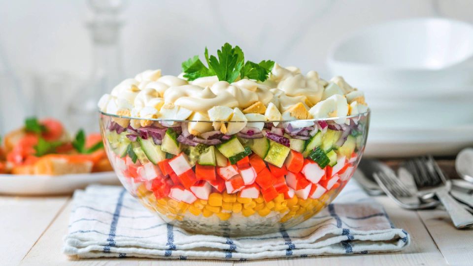 Легкий салат заменит надоевшие огурцы и помидоры: для тех, кто соскучился по зиме