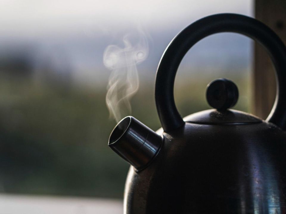 Накипь в чайнике: как ее избежать и сохранить прибор в идеальном состоянии