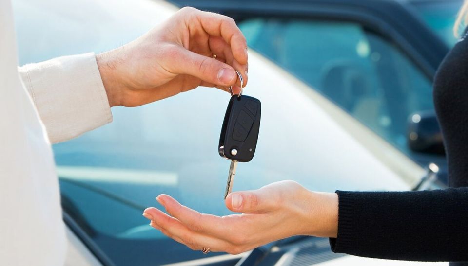 Как выбрать идеальный автомобиль в аренду: советы и секреты