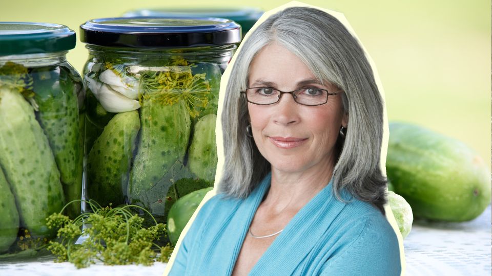 Огурцы будут зеленые и хрустящие, как только что с грядки: сделайте это перед консервацией