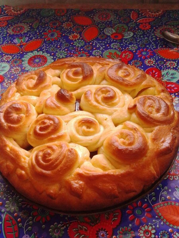 Сладкое осеннее наслаждение: пирог со сливовым повидлом для уютных вечеров