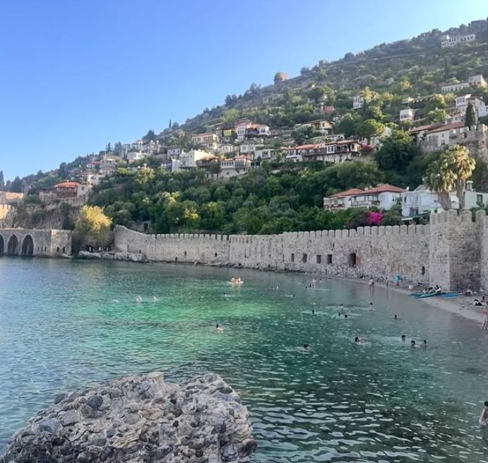 Аланья: Идеальный курорт для отдыха и развлечений