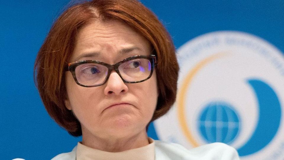 ЦБ России вводит ограничения на количество банковских карт: будет ли это решением проблемы киберпреступности?