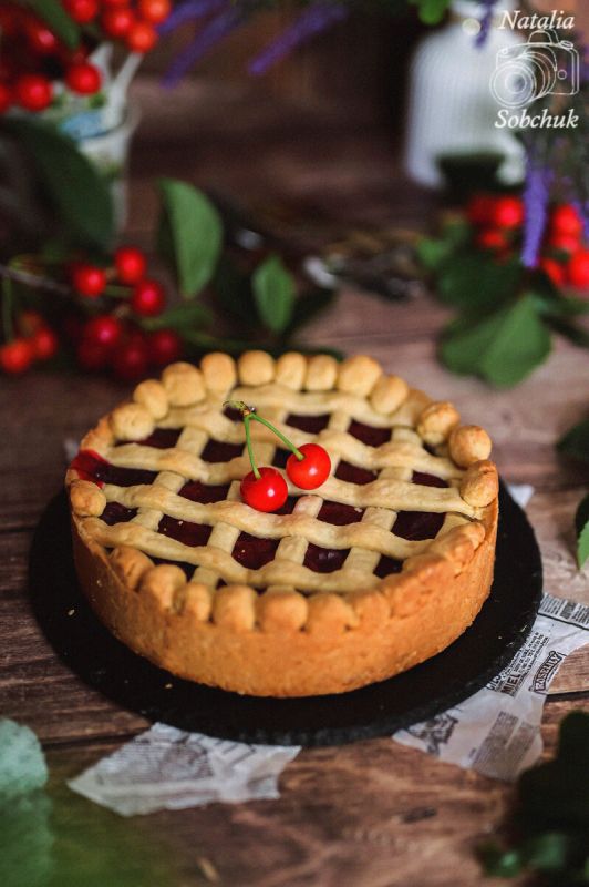 Песочный пирог с вишневой начинкой, который взорвёт ваши вкусовые рецепторы