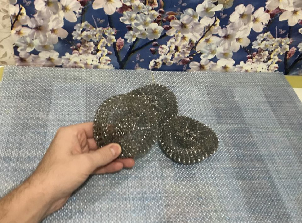 Металлическая губка: 3 удивительных способа ее применения для домашнего уюта