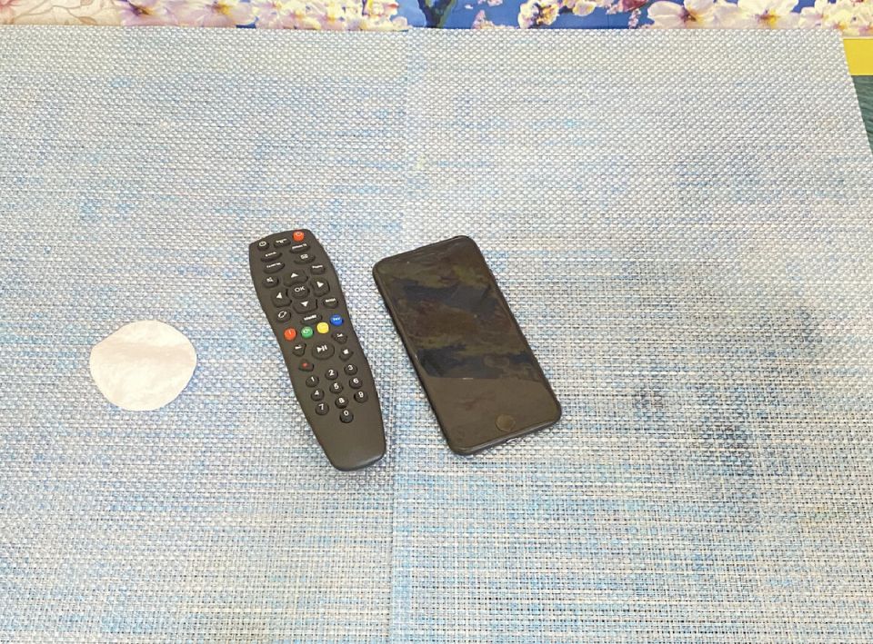 Четыре неожиданных способа использования мицеллярной воды для повседневных нужд