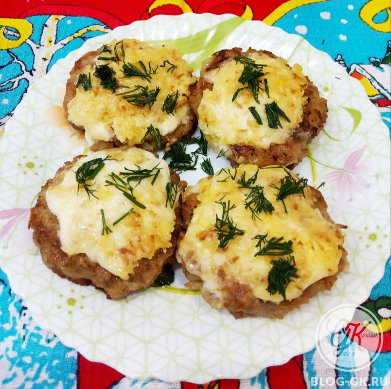 Сочные мясные гнезда с сырной начинкой