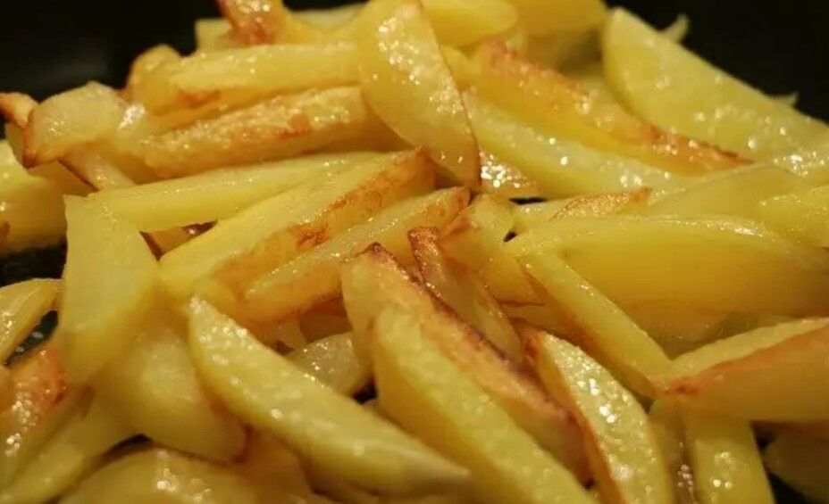 Как сделать жареную картошку на сале настоящим кулинарным шедевром
