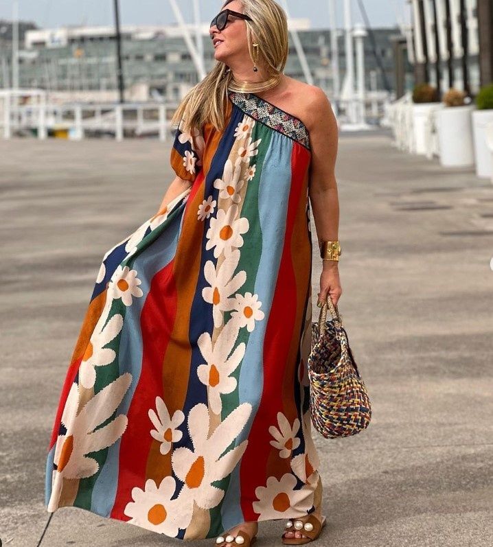 Яркие сарафаны к лету: 11 потрясающих моделей для женщин за 50