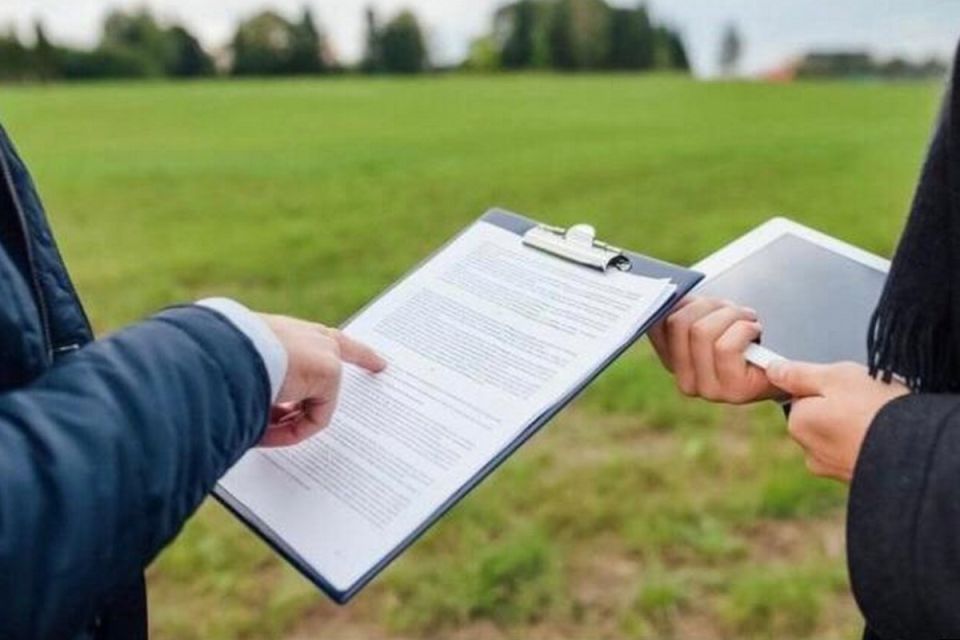 Как безопасно продать земельный участок через МФЦ за 5 дней без нотариуса и сэкономить