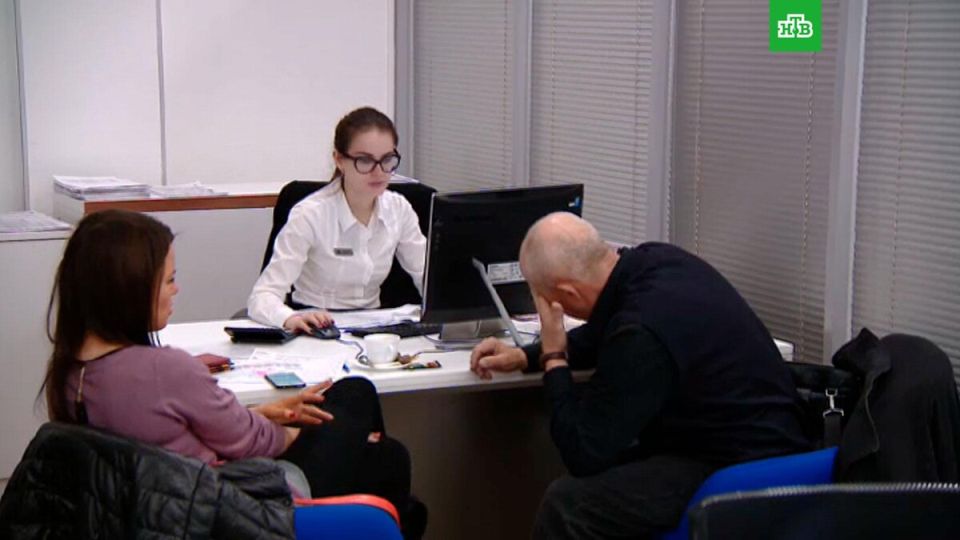 Новые штрафы за навязывание дополнительных услуг меняют расчеты на бытовом рынке