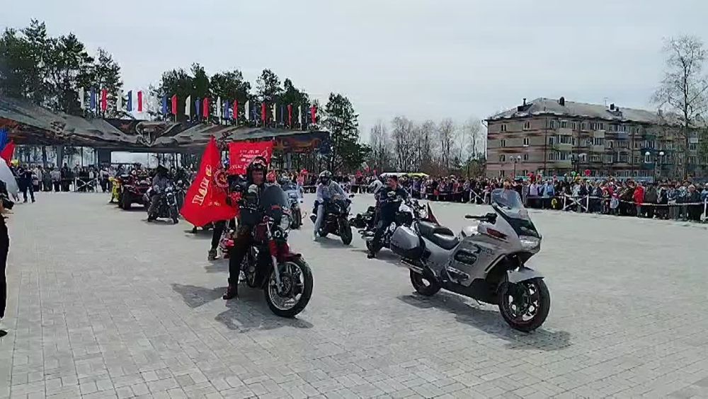  ,  80-  , .   
