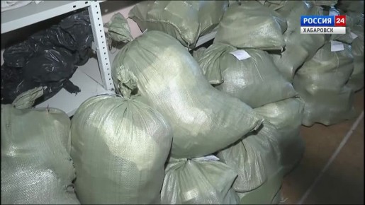 Смотрите в 21:10. Хабаровские таможенники арестовали незаконную партию вейпов