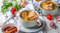 Таких сытных щей вы еще не ели: добавьте в кастрюлю ложку этого продукта