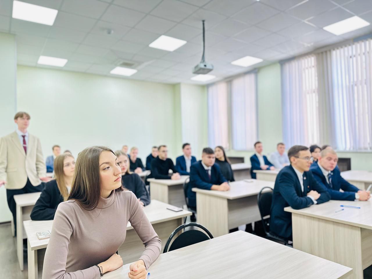 Работники отдела кадров прокуратуры края провели встречу со студентами Дальневосточного юридического института (филиала) Университета прокуратуры Российской Федерации
