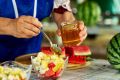 Летний десерт, который покорит ваши вкусовые рецепторы: салат из арбуза и сыра