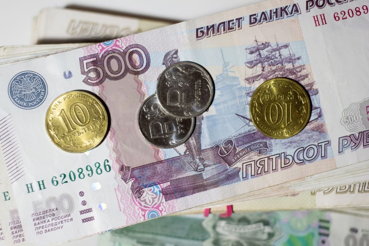 Выплаты пособий и пенсий в ноябре придут раньше срока жителям Хабаровского края