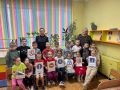 Сегодня автоинспектор города Хабаровска провела профилактические беседы «Будь ярче на дорогах!» с воспитанниками МАДОУ N 5