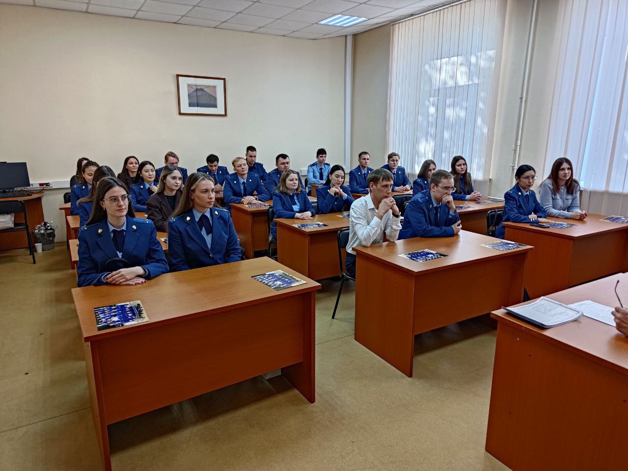 В Хабаровском межрегиональном центре завершилось обучение молодых прокурорских работников, осуществляющих надзор за исполнением законодательства о противодействии коррупции В Хабаровском межрегиональном центре завершилось обучение молодых прокурорских работников, осуществляющих надзор за исполнением законодательства о противодействии коррупции