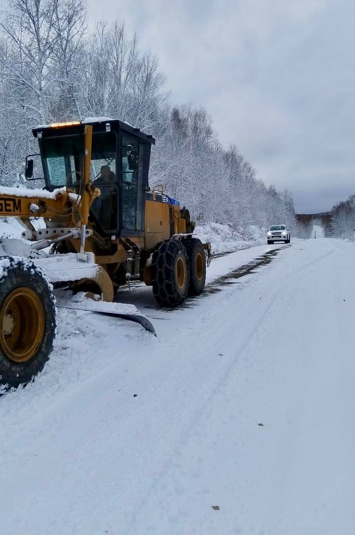 Продолжаем трудиться над чистотой дорог!