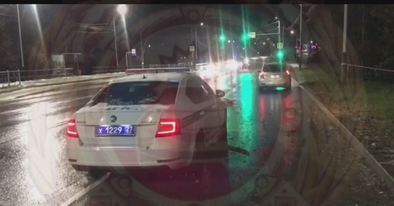 По предварительным данным сегодня 28 октября 2025 года в городе Хабаровске водитель, управляя автомобилем Honda CR-V со стороны ул. Бондаря, в сторону ул. Стрельникова, по ул. Тихоокеанской в районе дома 175, не справился с...
