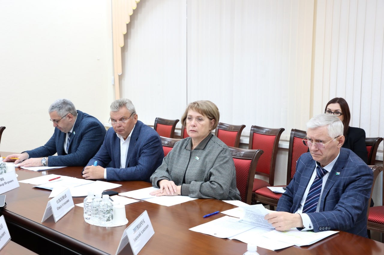Разрешить самозаготовку древесины гражданам вблизи поселений предлагают депутаты Хабаровского края Разрешить самозаготовку древесины гражданам вблизи поселений предлагают депутаты Хабаровского края