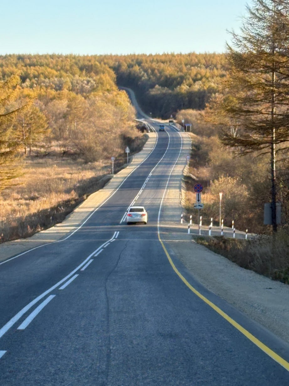 В Ванинском районе завершили ремонт дороги «Подъезд к поселку Монгохто» В Ванинском районе завершили ремонт дороги «Подъезд к поселку Монгохто»