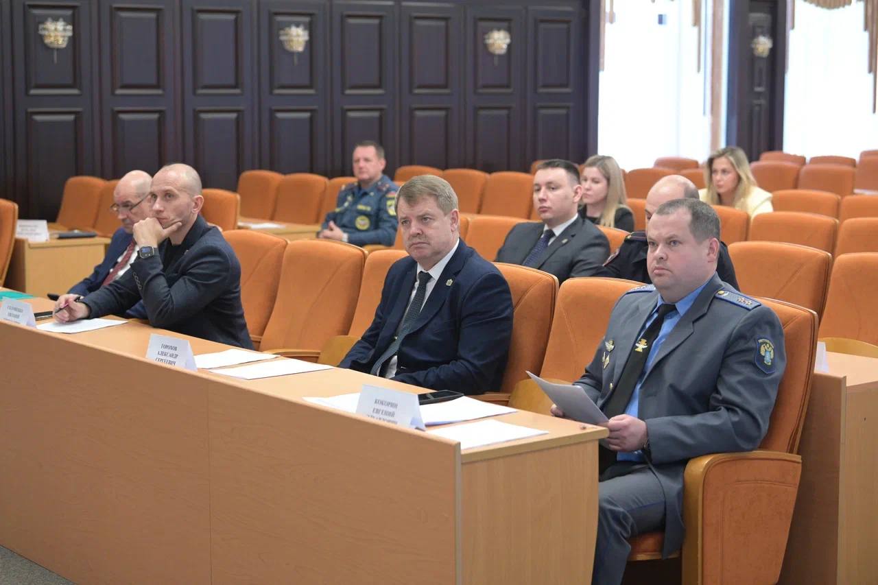 Первый снег показал, как важно быть готовыми к любым погодным условиям Первый снег показал, как важно быть готовыми к любым погодным условиям