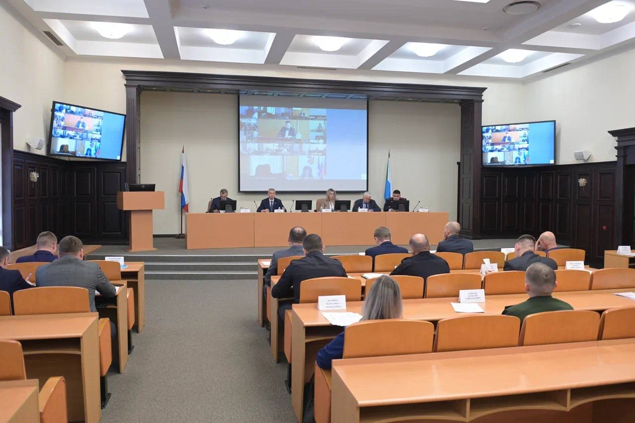 Первый снег показал, как важно быть готовыми к любым погодным условиям Первый снег показал, как важно быть готовыми к любым погодным условиям