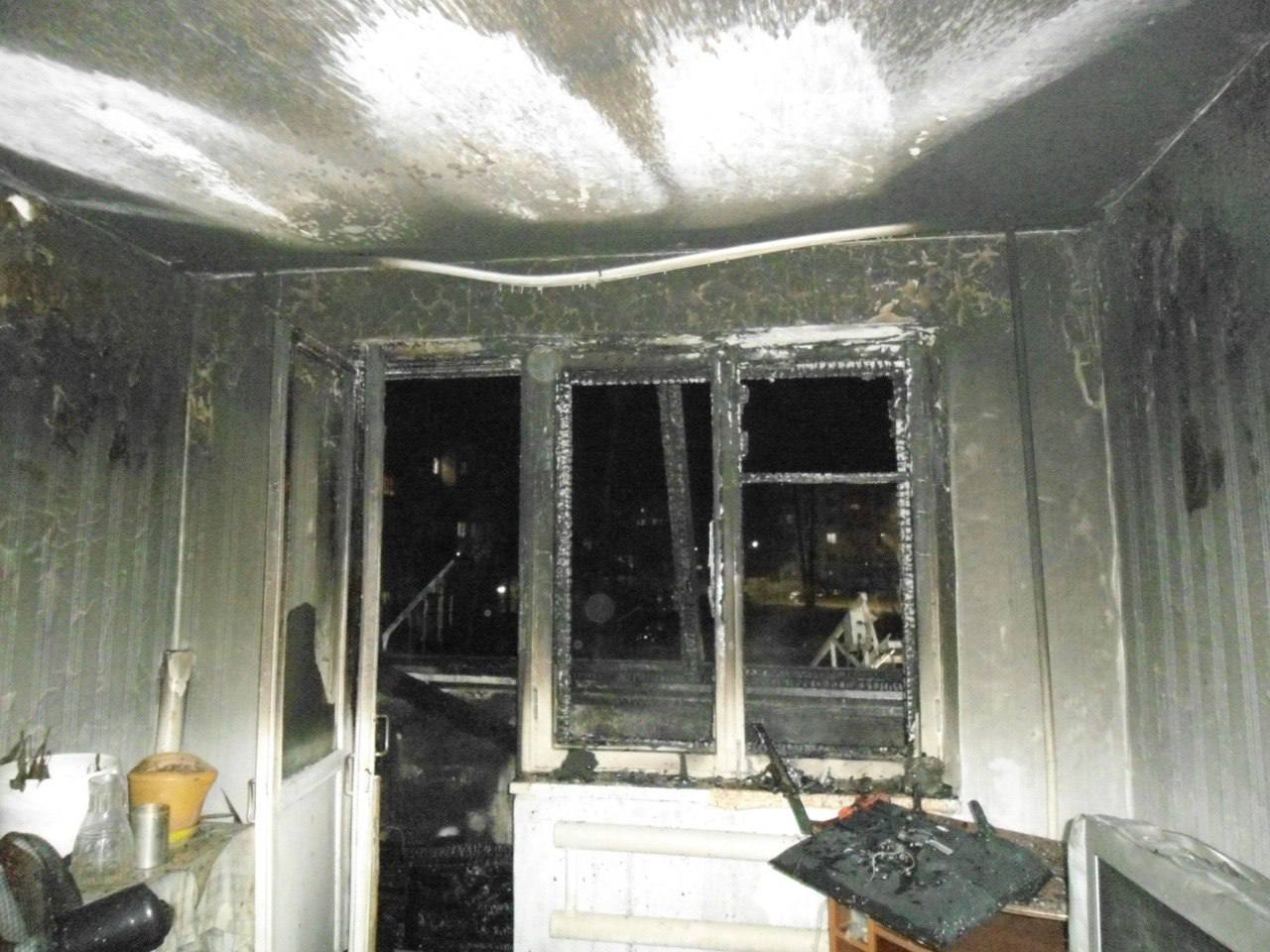 Полицейский Хабаровского района спас мужчину из горящей квартиры Полицейский Хабаровского района спас мужчину из горящей квартиры