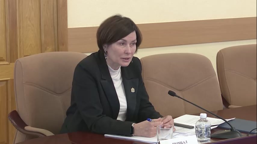 Дмитрий Демешин раскритиковал работу исполняющей обязанности министра туризма Хабаровского края Елены Цымбал