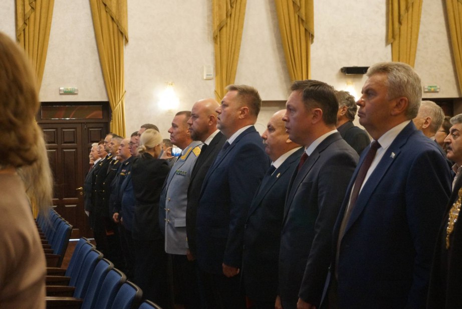 Со 160-летием со Дня образования института судебных приставов в России поздравил сотрудников вице-губернатор Артем Мельников Со 160-летием со Дня образования института судебных приставов в России поздравил сотрудников вице-губернатор Артем Мельников