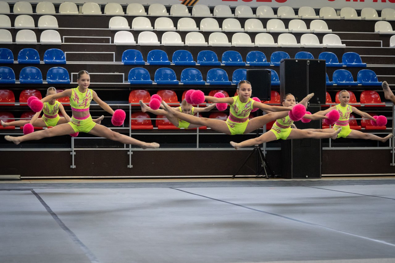 Награды фестивалей по чир спорту завоевали спортсмены края