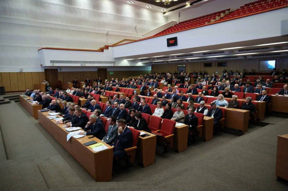 Дмитрий Демешин: «Комсомольск-на-Амуре – это важнейший город для Дальнего Востока, это город Президентского внимания» Дмитрий Демешин: «Комсомольск-на-Амуре – это важнейший город для Дальнего Востока, это город Президентского внимания»