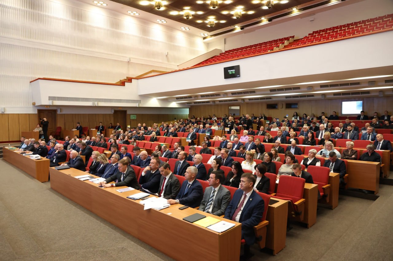 Депутаты Законодательной Думы Хабаровского края приняли участие в расширенном заседании правительства региона Депутаты Законодательной Думы Хабаровского края приняли участие в расширенном заседании правительства региона