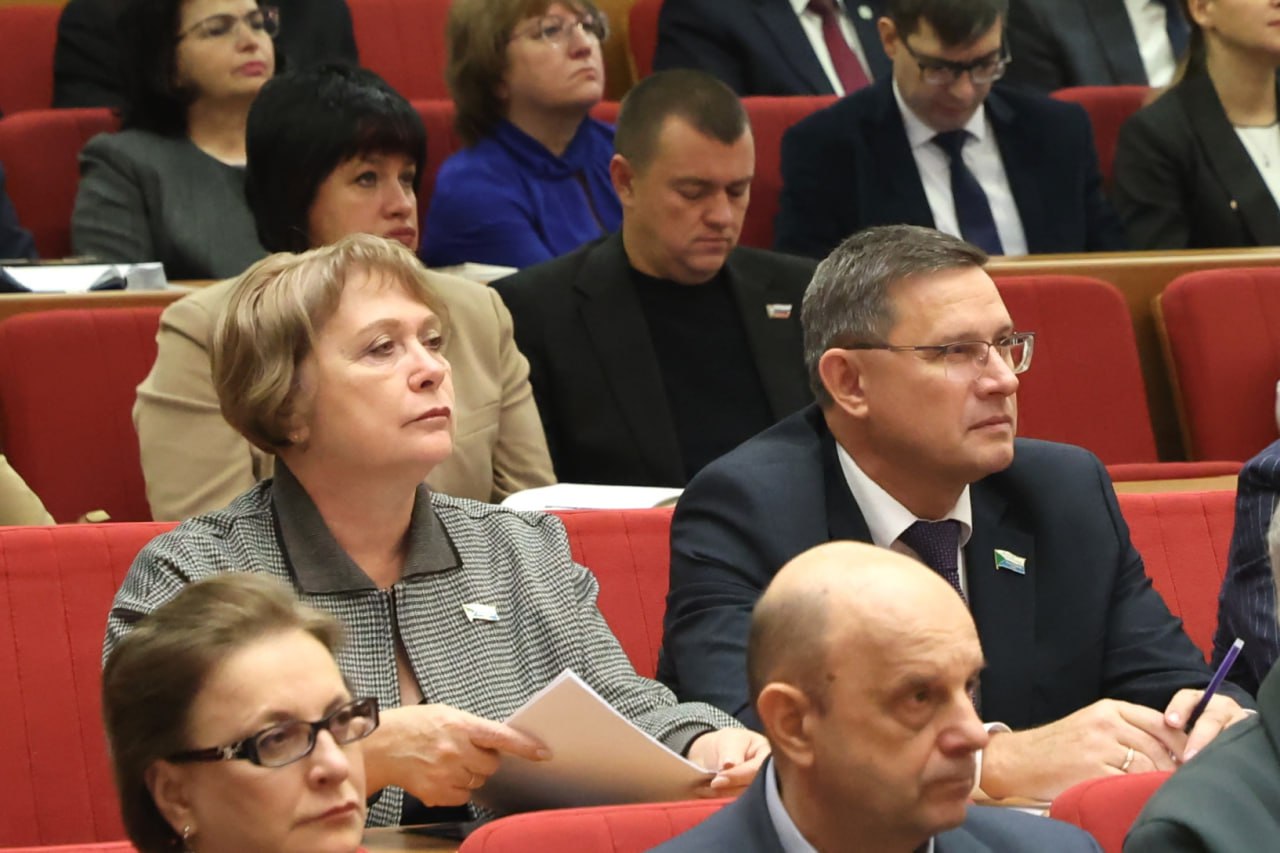 Депутаты Законодательной Думы Хабаровского края приняли участие в расширенном заседании правительства региона Депутаты Законодательной Думы Хабаровского края приняли участие в расширенном заседании правительства региона