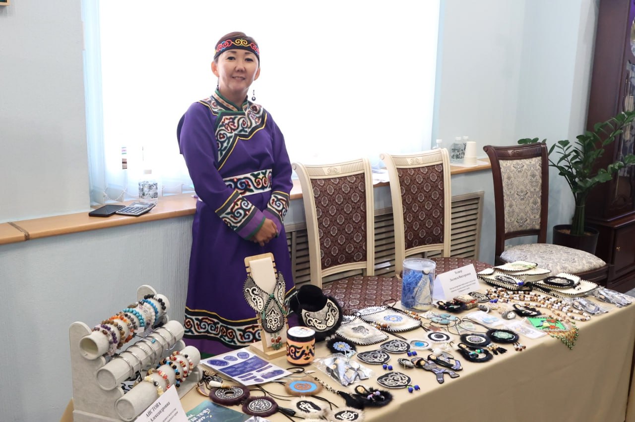 Депутаты Хабаровского края поддерживают ремесленников: новый законопроект упростит маркировку уникальной продукции Депутаты Хабаровского края поддерживают ремесленников: новый законопроект упростит маркировку уникальной продукции