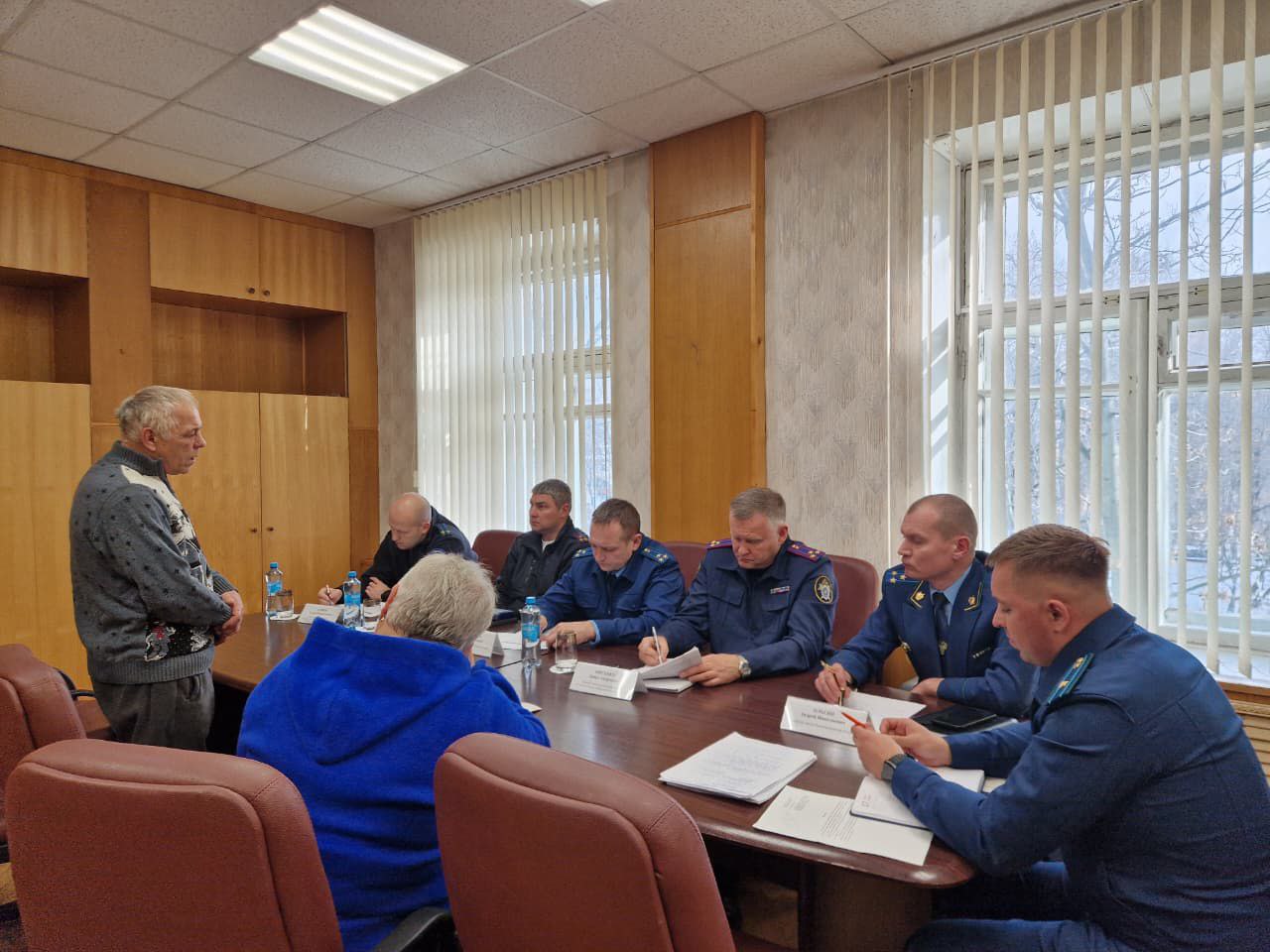 Заместитель прокурора края Олег Алексеев совместно с руководителями региональных правоохранительных органов провели совместный прием граждан г. Комсомольска-на-Амуре и Комсомольского района Заместитель прокурора края Олег Алексеев совместно с руководителями региональных правоохранительных органов провели совместный прием граждан г. Комсомольска-на-Амуре и Комсомольского района