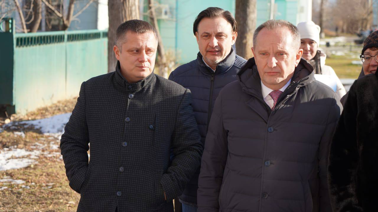 Александр Жорник: Принял участие в приёмке объекта капитального ремонта фасада исторического дома по улице Уральской, 12 в Комсомольске-на-Амуре Александр Жорник: Принял участие в приёмке объекта капитального ремонта фасада исторического дома по улице Уральской, 12 в Комсомольске-на-Амуре