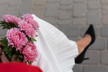 Складки будут идеальными: как правильно погладить плиссированную юбку