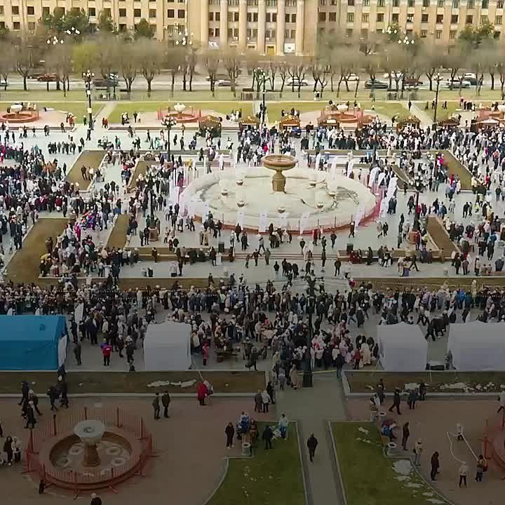 Большой праздник в День народного единства объединил около 50 тысяч жителей и гостей краевой столицы