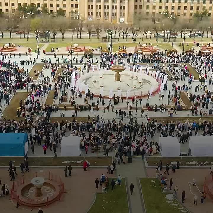 Большой праздник в День народного единства объединил около 50 тысяч жителей и гостей краевой столицы