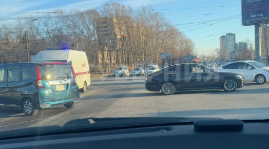 Еще одно ДТП со спецтранспортом произошло в Хабаровске