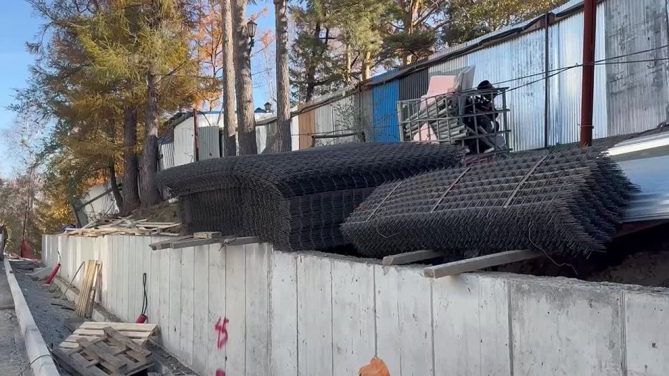 Сергей Кравчук: Проверил ход строительства спортивно-досугового комплекса в парке ДОФ