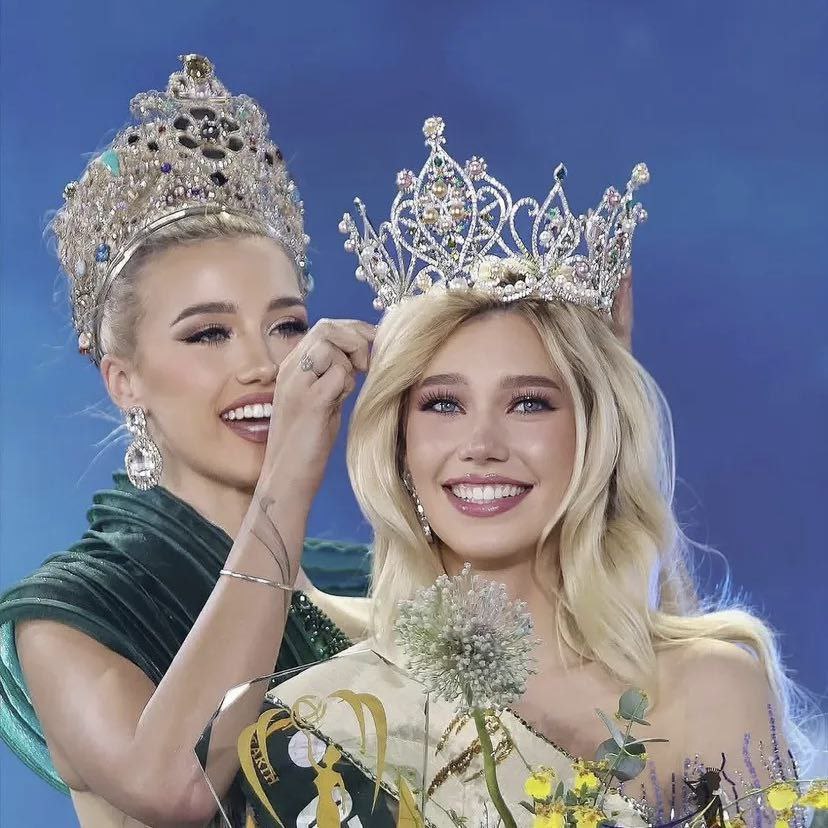 Новости к этому часу:. ЕС готовится прекратить выдачу шенгенских мультивиз россиянам, сообщает Politico Новости к этому часу:. ЕС готовится прекратить выдачу шенгенских мультивиз россиянам, сообщает Politico